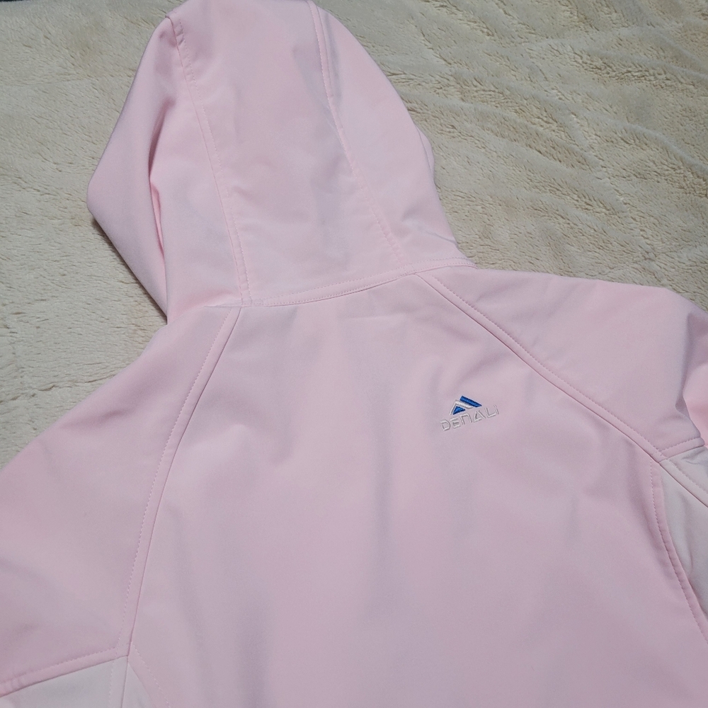 Pink Denali Performance Jacket, size M - Picture 15 of 15